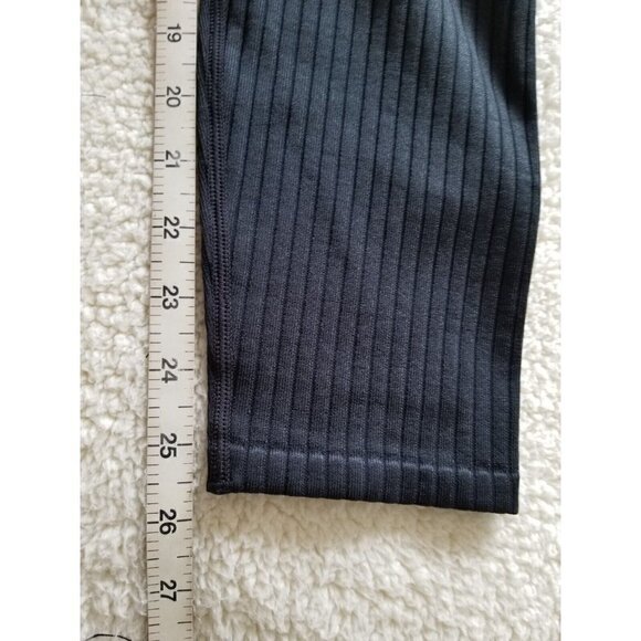 GOOD AMERICAN Wide Rib Shine Seamless Compression Leggings Black 3/4 = L/XL - Picture 9 of 11